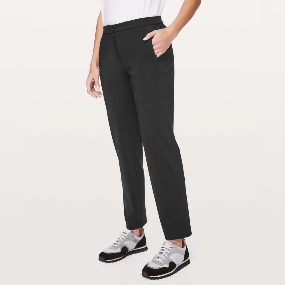 LULULEMON Black On The Move Minimalisti Athleisure Stretchy Pants Size 4